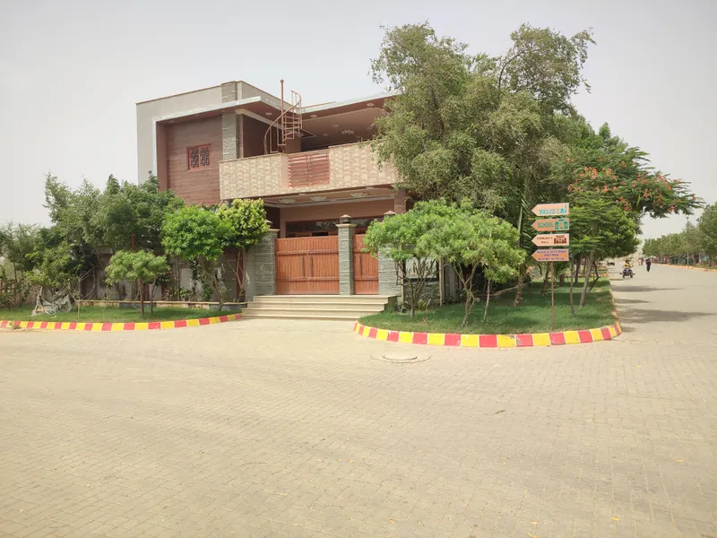 Trees and planting around a Jannat City residence